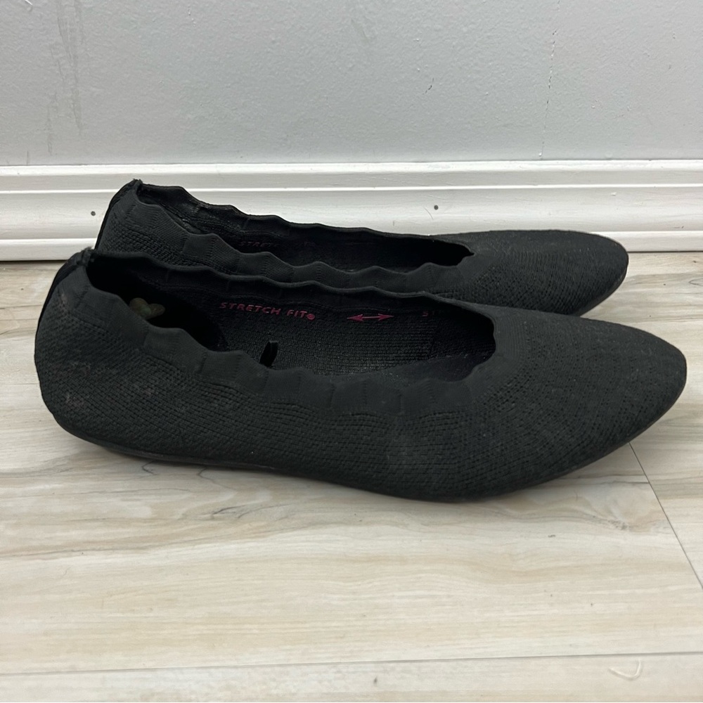 Skechers Stretch Fit Black Women's Flats Scallop Edge